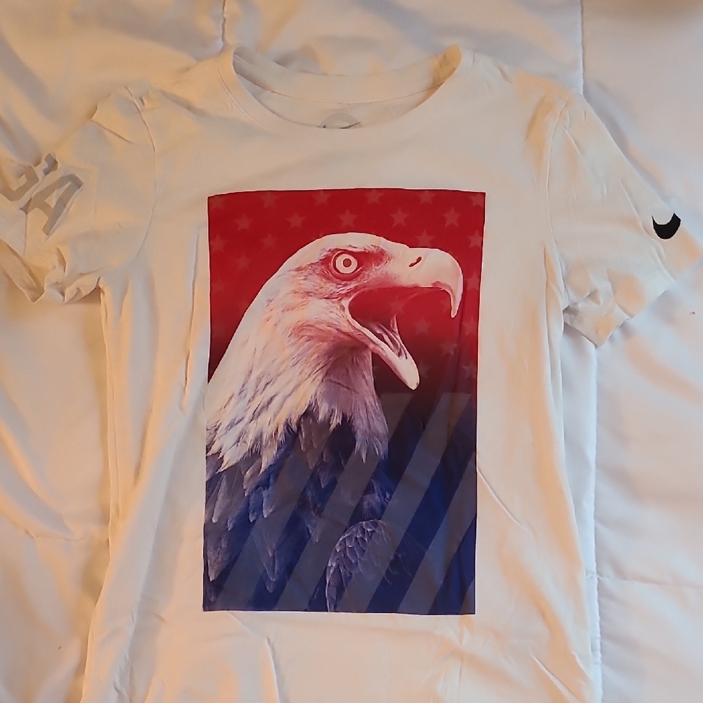 Nike Red and Blue Eagle Graphic Tee